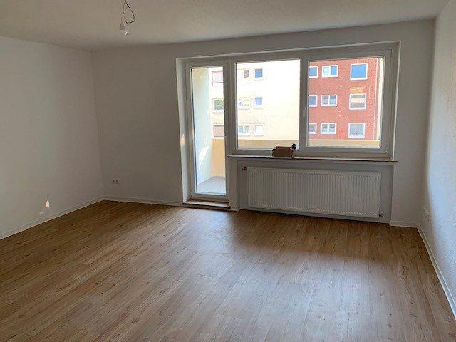 Neu sanierte 3 Zimmer Wohnung