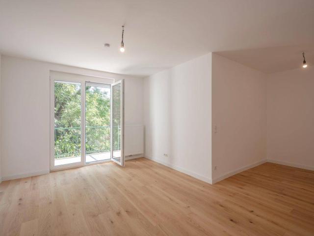 NEU+ Sanierte 1 Zimmer Wohnung mit Balkon in der Bujattigasse – 2. Stock ohne Lift
