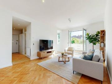 NEU SANIERTE 2 ZIMMER WOHNUNG MIT 2 BALKONEN | HOHE WARTE