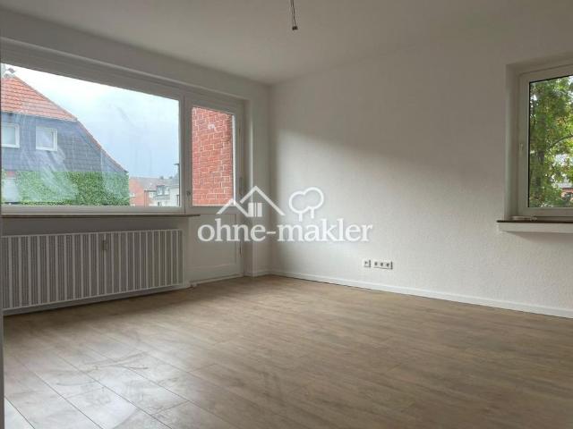 Neu sanierte 2 Zimmer Wohnung mit Balkon in Oberhausen