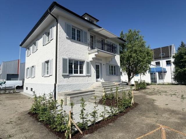 Neu sanierte 4.5 Zimmer Gartenwohnung