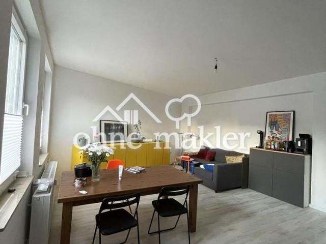 Neu Sanierte 4 Zimmer Wohnung mit Dachterrasse in Top Lage