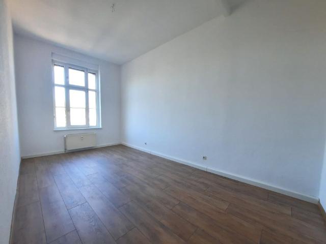 Neu sanierte 4 Raumwohnung ideal für Familien !