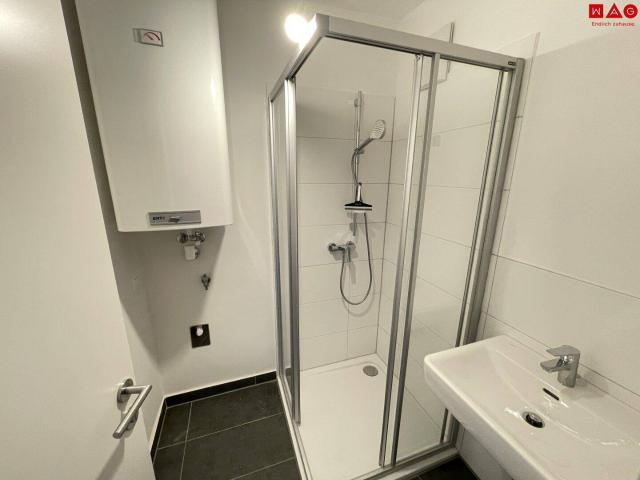 Neu sanierte Kleinwohnung, 2. Stock mit Lift, sofort beziehbar!