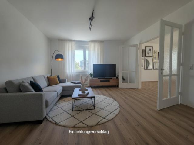 NEU SANIERTE, helle 3 Zimmerwohnung nahe Südbahnhofmarkt