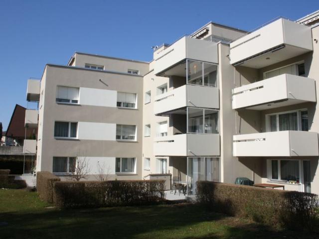 Neu sanierte ruhige Wohnung im 2. OG