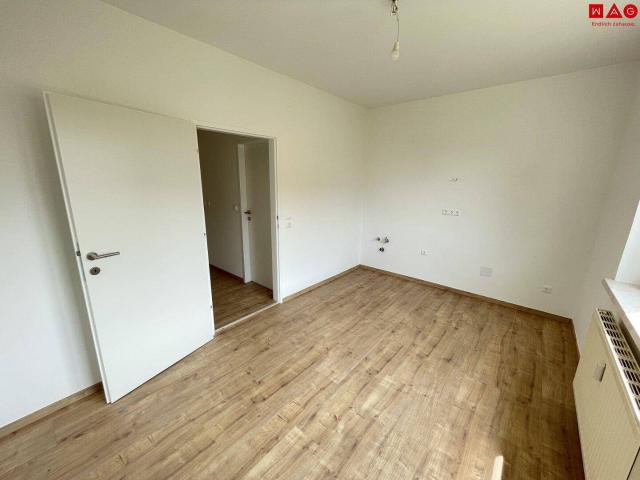Neu sanierte Wohnung, barrierefreie Dusche, 2. Stock mit Lift!