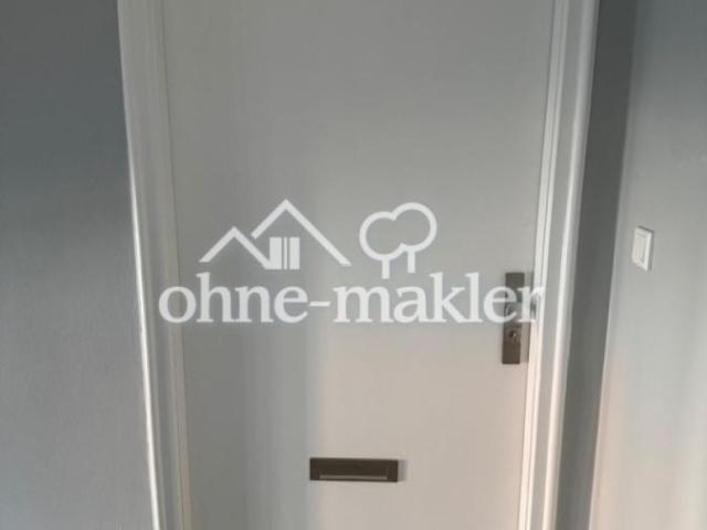 neu sanierte Wohnung im Hochparterre mit privater, grüner uneinsehbarer Gartenoase