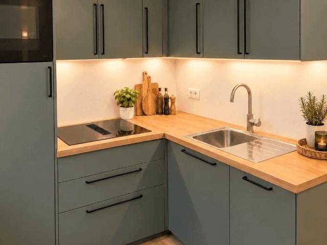 Neu sanierte Wohnung mit Loggia, 3,5 Zimmer, perfekt angebunden