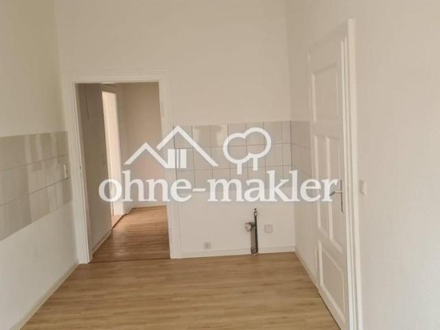 Neu sanierte, wunderschöne Altbauwohnung in zentraler Lage