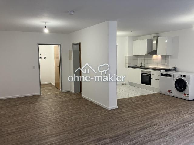 Neu sanierte und zentral gelegene 1.5 Zimmer Wohnung, mit Balkon, EBK und TG Stellplatz