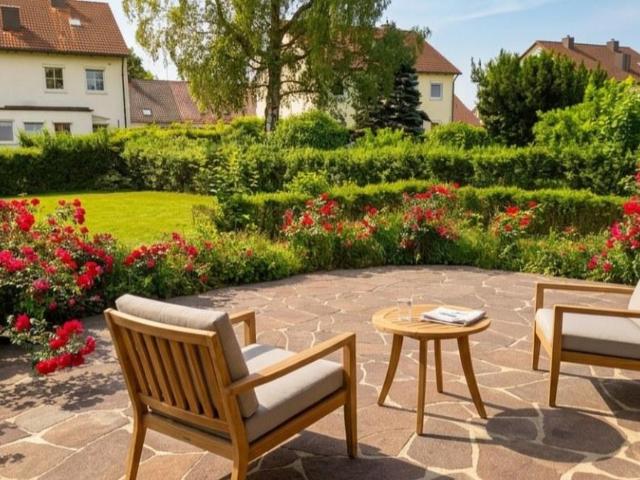 NEU Saniertes Einfamilienhaus mit sehr viel Platz, Südgarten