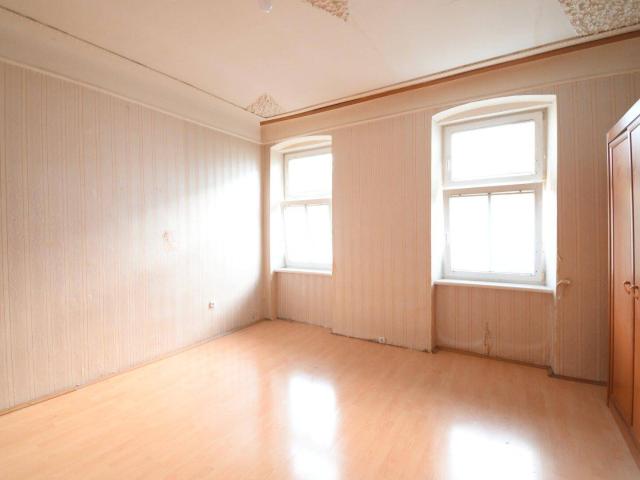 NEU+ sanierungsbedürftige 3 Zimmerwohnung mit viel Potenzial!