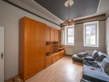 NEU+ sanierungsbedürftige 3 Zimmerwohnung in toller Lage