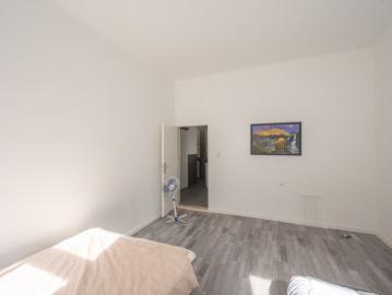 NEU+ sanierungsbedürftige 1 Zimmer Altbauwohnung mit Potenzial!