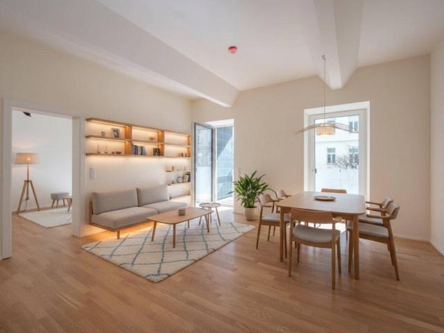 NEU+ Sensationelle 2 Zimmer Altbauwohnung Erstbezug TOPLAGE!