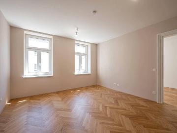 NEU+ Perfekt geschnittene 2 Zimmer Altbau Wohnung in toller Lage Erstbezug !