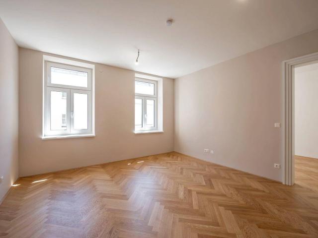 NEU+ Perfekt geschnittene 2 Zimmer Altbau Wohnung in toller Lage Erstbezug !