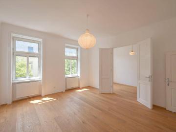 NEU+ Perfekt geschnittene 2 Zimmer ALTBAUWOHNUNG in gefragter Lage!