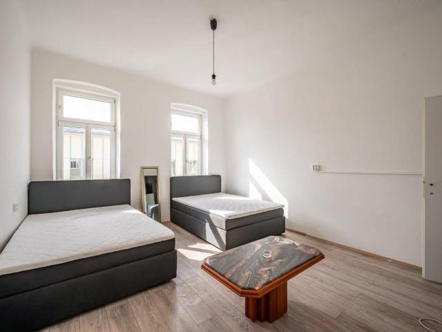 NEU+ Perfekte Stadtwohnung Nahe Bahnhof Meidling: sanierungsbedürftige 1 Zimmer Altbauwohnung