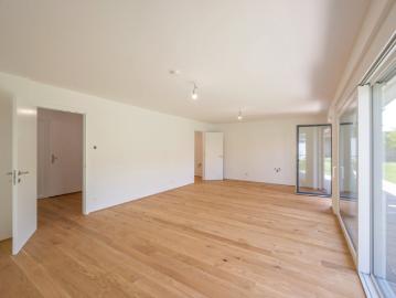 NEU+ Premium 4 Zimmer Doppelhaushälfte mit Stellplatz, Nahe Wiener Neustadt