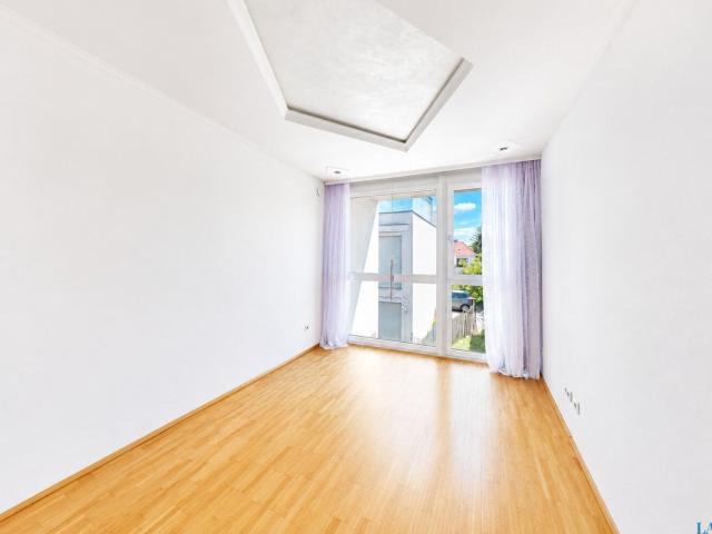 Neu Premium Living in Leopoldsdorf Modernes Wohnen mit Höchstem Komfort! Traumhaus mit Galerie, Vollkeller & 4 Stellplätzen
