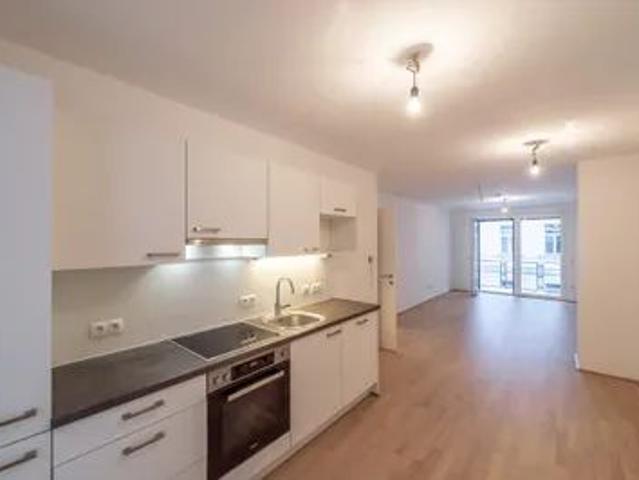 NEU+ Provisionsfreie 2 Zimmer Mietwohnung mit Loggia und Einbauküche in Mariahilf