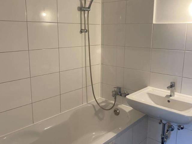 neu renoviert ! Bottrop Welheim im 5.OG mit Aufzug und Balkon