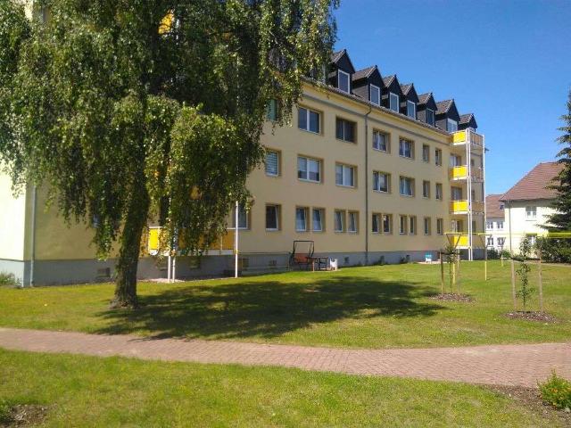 NEU. renovierte 4 Raum Wohnung, mit Balkon im Erdgeschoss, in Eggesin zu vermieten