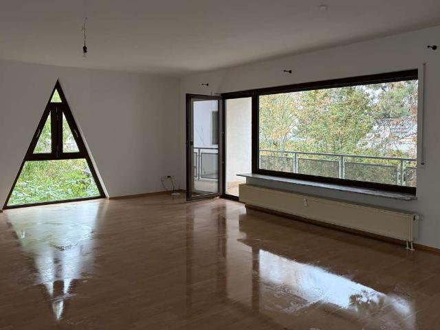 Neu renovierte 5 Zimmer Wohnung in Brühl