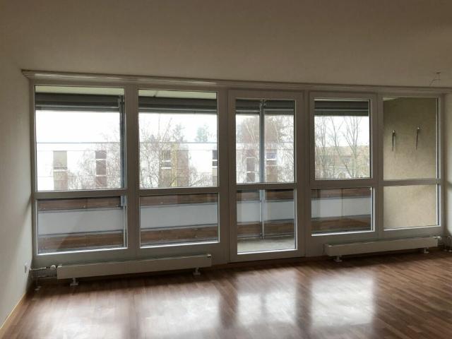 Neu renovierte 5.5 Zi Wohnung im 1. Stock