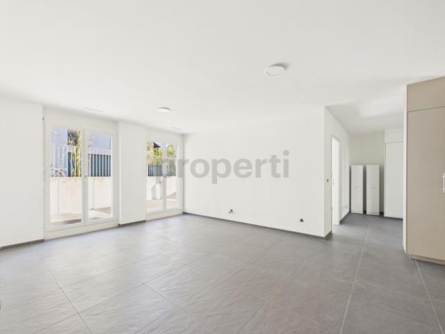 Neu renovierte 5.5 Zimmer Eigentumswohnung mit Lift, Opfikon
