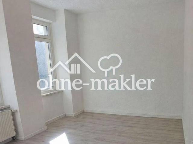 Neu renovierte 2 Zimmerwohnung mit Balkon zu vermieten