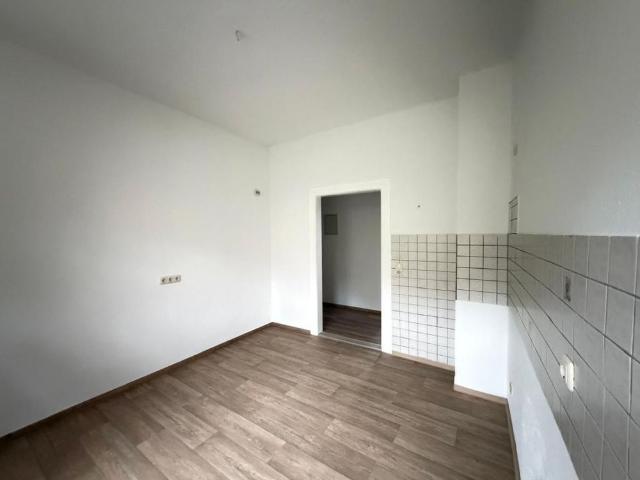 Neu renovierte 3 Raumwohnung im Erdgeschoss!
