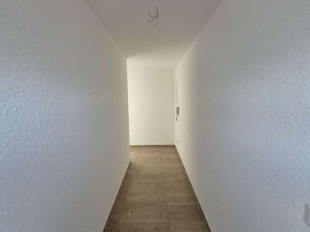 Neu renovierte 3 Zimmer Wohnung mit Stellplatz in KL OST