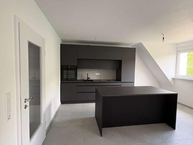 Neu renovierte 3 Zimmer Maisonette Wohnung mit Balkon in Mühlhausen