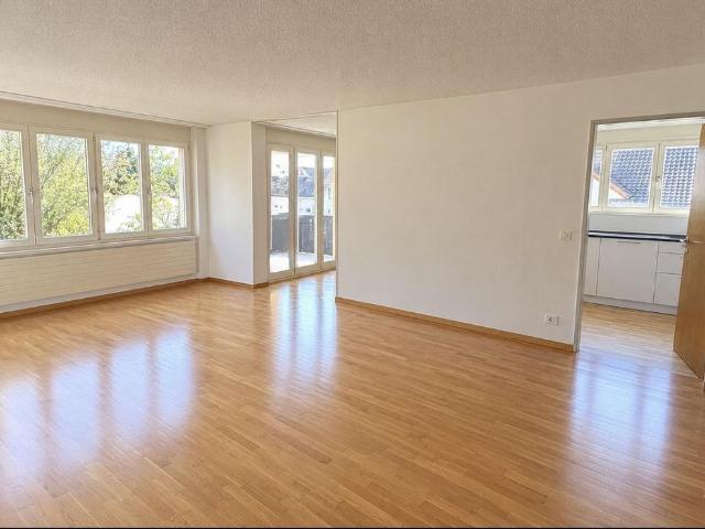 NEU* renovierte 3.5 Zimmer Wohnung