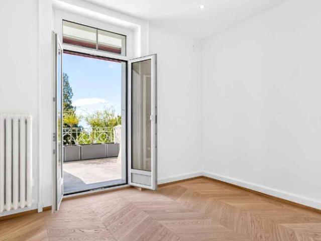 Neu renovierte 3.5 Zimmer Wohnung im Herzen eines prestigeträchtigen Viertels
