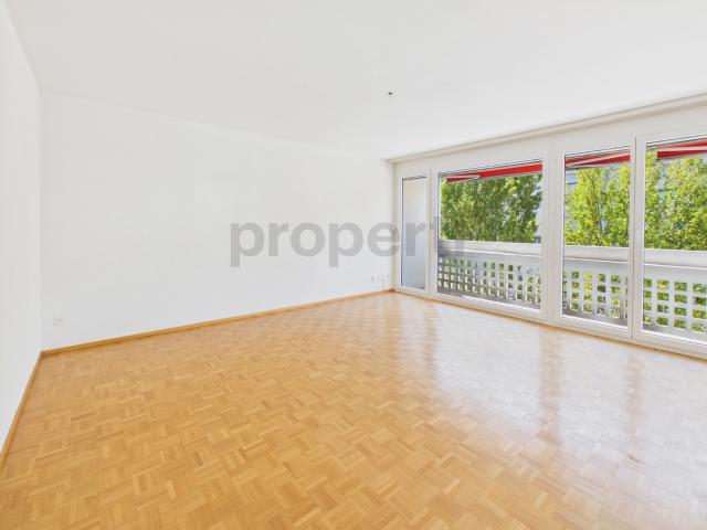 Neu renovierte 3.5 Zimmer Wohnung mit Balkon, Spreitenbach