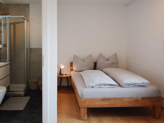 Neu renovierte Wohnung mit Gemeinschaftsküche
