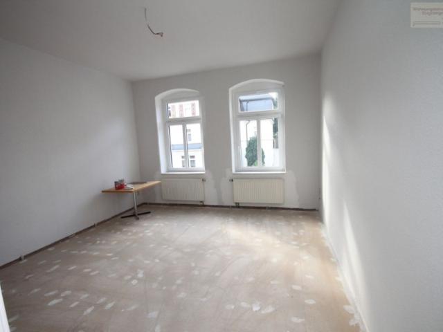 Neu renovierte Wohnung in einem denkmalgeschützten Mehrfamilienhaus!