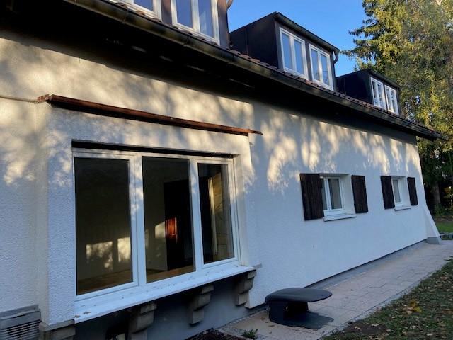 Neu renoviertes Einfamilienhaus und Nebengebäude mit großem Grundstück in sehr guter Lage München Solln / Obersendling