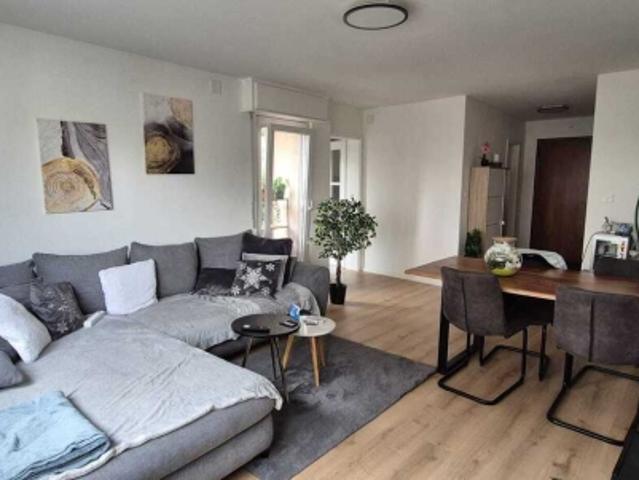 Neu renoviertes Wohnhaus 200m von der Sierre Bahnstation entfernt