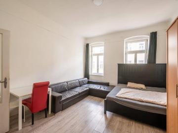 NEU+ renovierungsbedürftige 1 Zimmer Altbauwohnung für Bastler