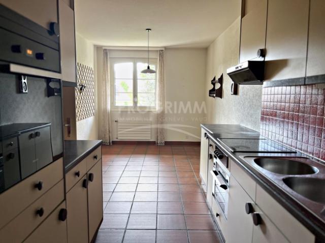 Neu – Renovieren – 5 Zimmer/145m² Wohnung mit großem Balkon, 8m² – Keller + Parkplatz im Keller