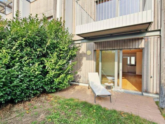 NEU+ TOP für Familien & Anleger! Hochwertiges Reihenhaus mit Garten und perfekter U1 Anbindung! PKW Stellplatz, Eigengarten, Südwest Terrasse, Sonne