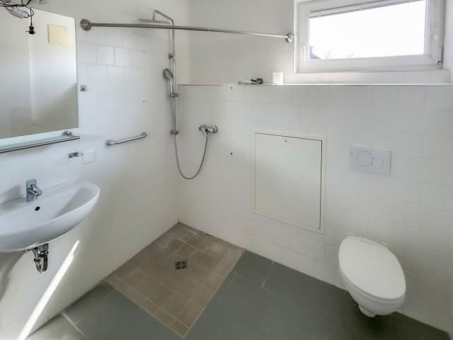Teilsanierte Seniorenwohnung mit Wohlfühlfaktor