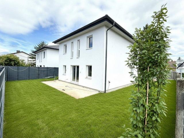 NEU! TRAUMHAFTES 4 ZIMMER EINZELHAUS MIT EIGENGARTEN UND GARAGE NÄHE KAUFPARK VÖSENDORF!
