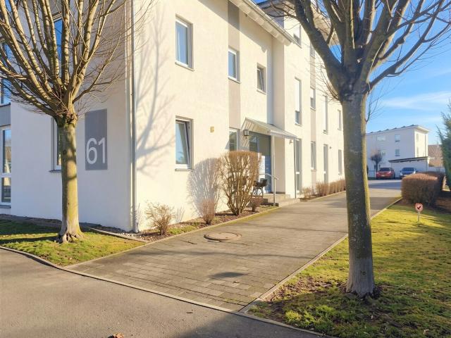 Neu Ulm/Pfuhl+ Helle Dachgeschosswohnung mit EBK, TG Stellplatz, uvm.