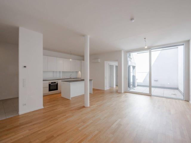 NEU* Zweitbezug * Hofhaus Maisonette mit Hof & Terrasse